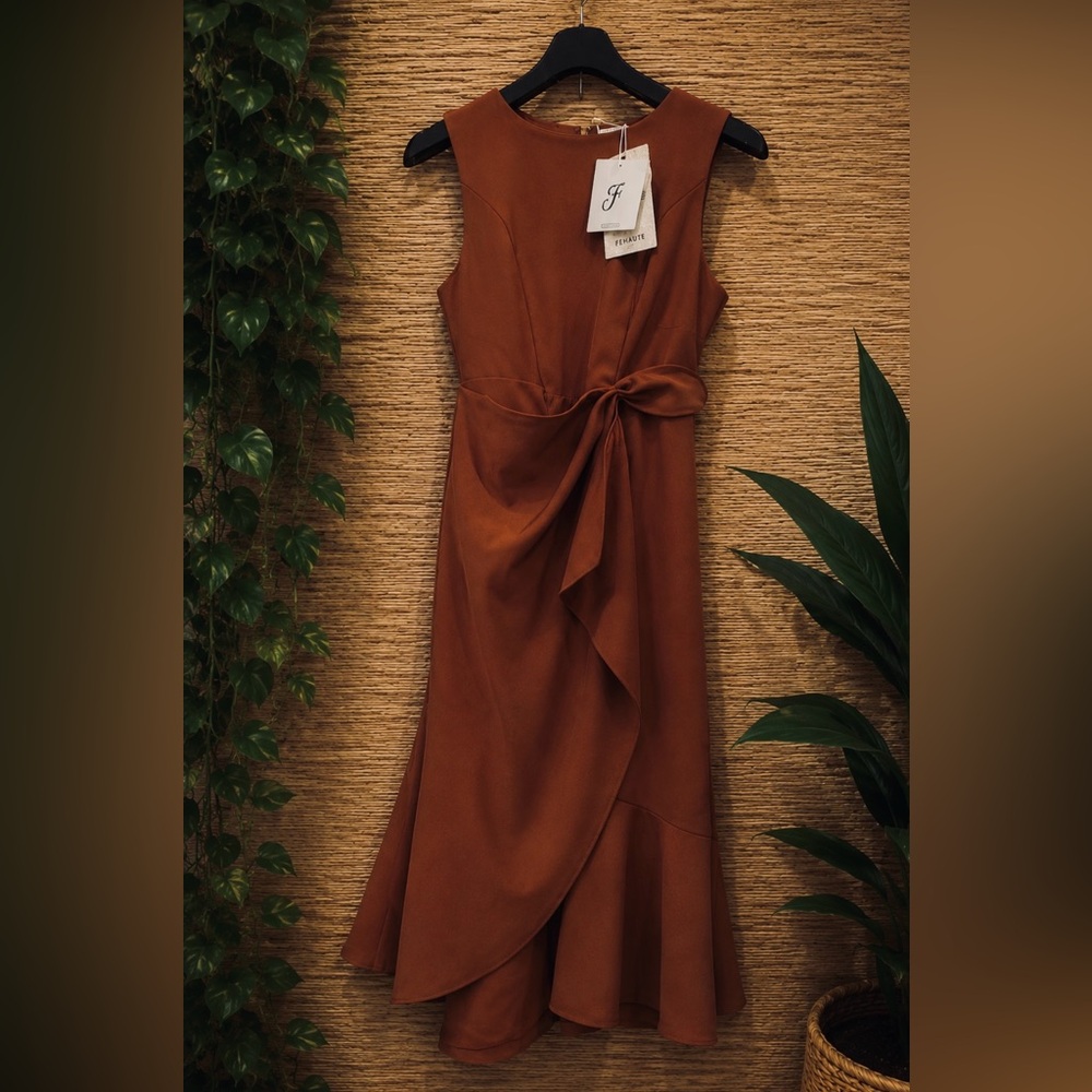 NWT Fehaute Spice Terracotta Brown Asymmetrical Sleeveless Flounce Midi Dress 10 - Picture 9 of 13